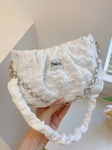 พรีเมี่ยมออกแบบฝรั่งเศสแฟชั่นRuchedใต้วงแขนกระเป๋าอินเทรนด์โซ่ฤดูร้อน 2023 ใหม่ผู้หญิงกระเป๋าสะพายผ้าใบวัสดุซิปปิด