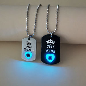 2-Piece Set Glow-in-the-Dark Crown Design Necklaces with 100 Languages I Love You Projection Fashion Couple Jewelry Gift