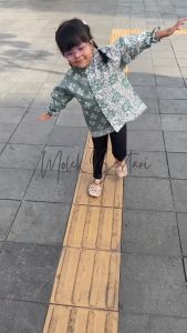 ABITHA Blouse Seragam Sekolah Batik Anak Perempuan Kombinasi Jumputan Pink Paud SD SMP