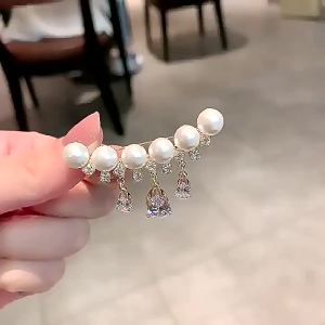 For Women Girls Luxury Gold Color Waterdrop Rhinestones Tassel Brooch Pins Elegant White Crystal Pearl Brooches