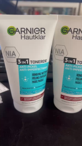 Sữa Rửa Mặt Garnier Hautklar 3in1 Dành Cho Da Mụn & Bị Nhờn 150 ml