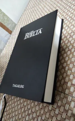 ANG BIBLIA TAGALOG LARGE HARD BOUND LARGE PRINT 1982 EDITION (WITH THUMB AND NO THUMB INDEX)