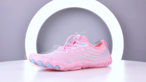 Mens and womens water shoes are lightweight anti slip and quick drying water sports shoes suitable for diving snorkeling swimming beach shoes hiking shoes