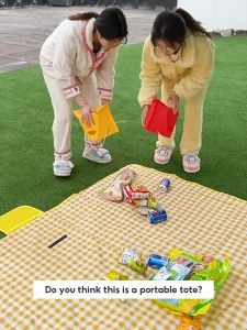 Card folding stool Portable childrens plastic stool Small Mazza Travel outdoor fishing Travel train Ultra-light pocket stool Multi-functional outdoor folding stool