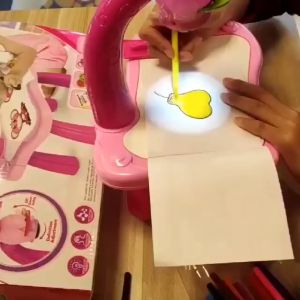 3 IN 1 PROJECTOR PAINTING / LITTLE TREASURE 3 IN 1 PROJECTOR PAINTING TABLE LAMP TO HELP KIDS LEARN TO DRAW AND TRACE TO BECOME ARTISTS