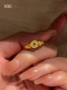 Gold Plated Micro-Paved Coin Ring Vintage Luxury Elegant Daily Versatile High-End Feeling Finger Ring for Women Geometric Shape