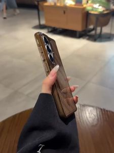 Transparent Brown Ripple Design Protective Case Magnetic Charging Drop Resistant