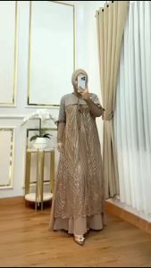 Elly Fashion: Raisa Dress Matt Ceruty Brukat