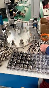 Van chia giảm áp 1 đường nước Inox SUS304 Lõi đồng