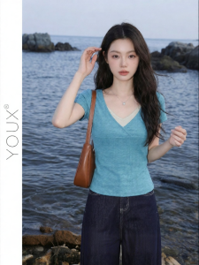 YOUXIANG | Áo Thun Ôm Body Cổ V Tay Ngắn cho Nữ
