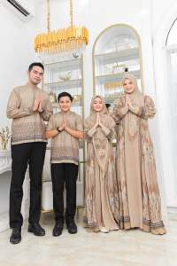 Sarimbit keluarga terbaru Khalisa Family Couple by AC Premium