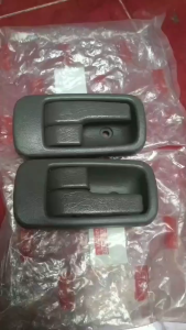 Isuzu Handel Pintu Dalam Ori Panther Kotak/Kapsul Tahun 1994 Ke Atas Hitam (1)