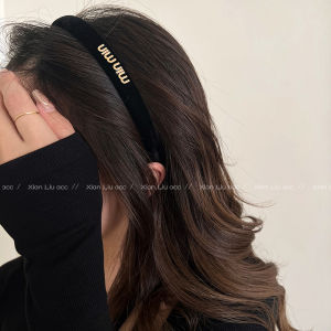 Black Letter Hairband Womens New 2025 Elegant High Forehead Hair Clip Headband High End Pressed Hair Headwear Fashionable Hair Accessories