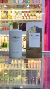 Kem Chống Nắng Skin1004 Cho Da Nhạy Cảm SPF 50+ 50ml Madagascar Centella Air-Fit Suncream Plus SPF50+ PA++++ Mùa Hè