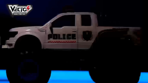 Đồ Chơi Xe Cảnh Sát Off-Road Phun Sương Điều Khiển Từ Xa (Đỏ) VECTO VT2110A/RD