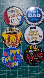 HAPPY FATHERS DAY GIFT CHOICE OF REF MAGNET OR BADGE INDIVIDUALLY PACKED