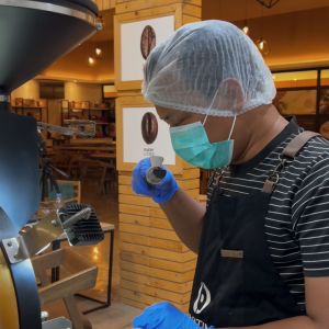 Biji Kopi Bhavana Espresso Blend 70% Arabika & 30% Robusta Roasted Beans - 1 Kg