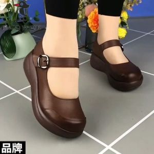 Yi Er Kang ข้อเสนอพิเศษ Retro ลำลอง หนัง รองเท้าก้นหนา ผู้หญิง รองเท้าแม่ทรงกลมแบบสวม ทันสมัย กันน้ํา