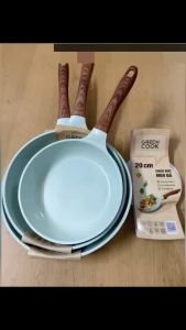 Chảo đúc đáy từ men đá chống dính 7 lớp Greencook GCP06 chịu trầy xước tốt dùng được tất cả các bếp