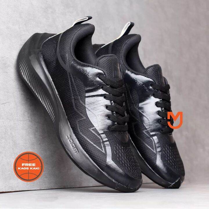 Sepatu cheap running black