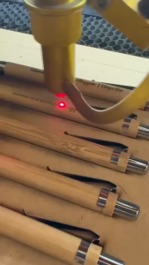 Custom Pen Kayu Letak Nama Logo Simbol Hadiah Cenderamata Wood Corporate Gift Design Writing Stationery Office