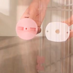 Bình nước gắn chuồng và lồng vận chuyển cho Chó mèo theo nguyên lý tác động viên bi (mẫu mới) - Love Pets Shop