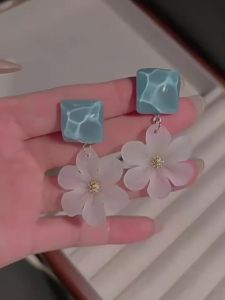 Elegant Unique Blue Flower Earrings