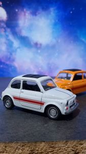 Diecast Miniatur Mainan Mobil Retro Klasik Fiat Nuova 500 Buka Pintu Pullback Besi Metal