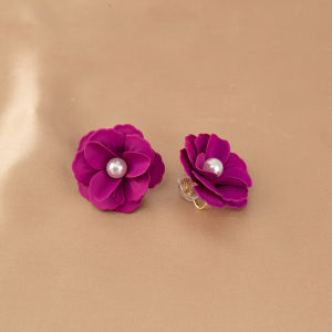 Unique Pearl Flower Earrings 3D Stylish Lady Versatile Clip-On Mosquito Coil Tray No Piercing Required Fashion Jewelry