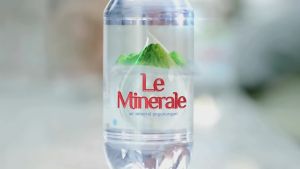 Aqua Le Minerale Cleo Nestle Minuman Asia Pilihan Sehat Air Mineral Kemasan 330ml