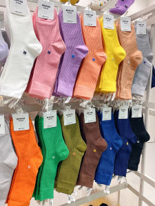 เกาหลี ถุงเท้ายาว R ป้ายตัวอักษรสีลูกกวาดสีบริสุทธิ์ ผู้หญิง Home Comfort ผ้าฝ้าย ถุงเท้าตลอดทั้งปี