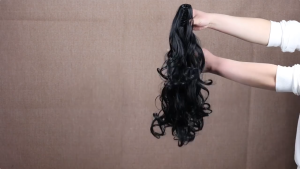 60CM Claw Clip Ponytail Wig Extension Long Curly Hair Personalized Color Fashion and Individual Style in Various Colors Female Hair Wig Extensions Claw Ponytail Clip Type Hairpiece Fashion Women Natural Wigs