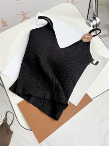 Comfortable to Wear Sports Bra Underwear Beautiful Back One-Piece Fixed Cup Soft Outerwear Base Layer V-Neck Nylon Material