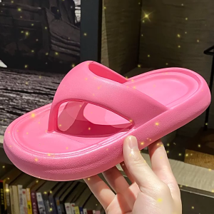 รองเท้าแตะ สำหรับผู้หญิง สวมใส่สบายน้ำหนักพอดี รองเม้าแตะหูหนีบ ทันสมัย รองเท้าแตะแฟชั่น เทรนสุดฮิต สีสัยสดใส