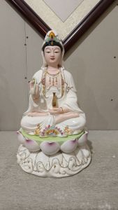 Tượng Mẹ Quan Âm sứ trắng Đức Hóa cao 30 cm
