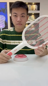 ไม้ตียุงไฟฟ้า ไม้ตียุง ไม้ช็อตยุงไฟฟ้า ไม้ช็อตยุง ซ่อนปลั๊กชาร์จ พื้นผิวตาข่ายสามชั้น ไม่ตียุงไฟฟ้า