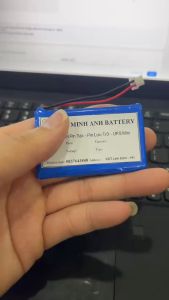 Pin 3.7v dùng cho các thiết bị đồ chơi loa bluetooth máy trợ giảng.........