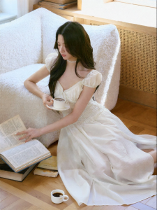 La lune Du ciel | Đầm Kẻ Sọc Dạng V Elegance Pháp