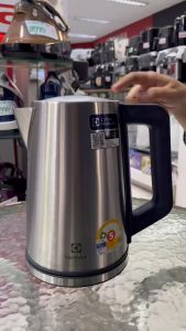 #Electrolux E5EK1-50ST กาต้มน้ำไฟฟ้า 1.7 ลิตร หน้าจอ LED แสดงอุณหภูมิในกา