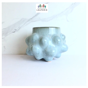 The Leaferie Ciara plant pots. flowerpot . flowerpots . flower pot . planter . planters . Ceramic . Plants