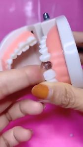 Diy Gigi Palsu Temporary Tooth Repair Teeth Gap Falseteeth Solid Glue Denture Adhesive Teeth Repair Dental 10mlmoldable false teeth DIY gigi palsu silikon original temporary tooth repair kit safe thermoforming denture material 补牙牙胶