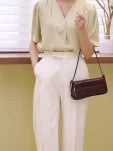 Túi Đeo Chéo Nữ Thời Trang Màu Đỏ Rượu Vang Kiểu Dáng Thanh Lịch Sang Trọng Cầm Tay Màu Trơn Đa Năng Nhỏ Gọn Chất Liệu Da PU.