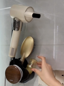 ตู้เก็บเครื่องแต่งผมแบบติดผนังในห้องน้ำ Hotel Hair Dryer Storage Rack ไม่ต้องเจาะ กันน้ำ สำหรับโรงแรม จัดระเบียบเครื่องมือส่วนตัว