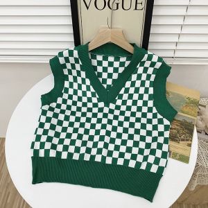 Áo Gile Len Cổ V Hình Ô Vuông