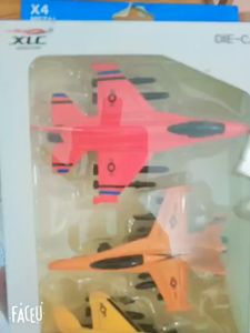 ( Xe kim loại) Set 4 chiếc máy bay chiến đấu chạy bánh đà bền đẹp an toàn cho bé