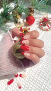 Dashing Diva เล็บปลอม ทรงรองเท้าบัลเล่ต์ รุ่น MDC3F068CD-MDR2F111CF จำนวน 1 กล่องมี 30 เล็บ