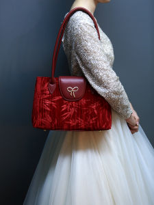 กระเป๋าคลัตช์ผ้ากำมะหยี่สีแดงขนาดใหญ่สำหรับผู้หญิง กระเป๋าสะพายไหล่แบบลำลองสำหรับงานแต่งงานและวันที่ใช้งานปกติ