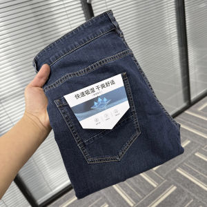 กางเกงยีนส์ทรงตรงลำลองสำหรับผู้ชายในช่วงฤดูใบไม้ผลิ ผ้าบางระบายอากาศได้ดี ดูดซับเหงื่อ สไตล์เรียบง่าย ลำลอง เหมาะกับทุกโอกาส