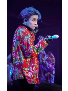 เสื้อสูทลายดอกไม้สีแดงสำหรับผู้ชาย ฤดูใบไม้ผลิและฤดูใบไม้ร่วง เสื้อสูทลำลอง สไตล์ฮั่นหนาน แจ็คเก็ตสีแดง แฟชั่นสตรีท