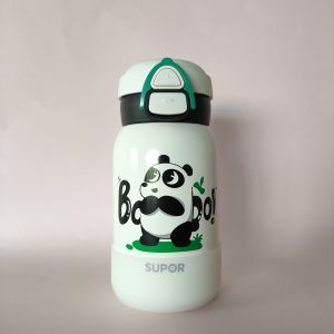 Túi Đựng Cốc Bằng Silicon 570ml Hình Gấu Trúc Cách Nhiệt Bảo Vệ Chống Trượt Chống Mài Mòn Đế Cốc Dùng Trong Nhà Và Ngoài Trời